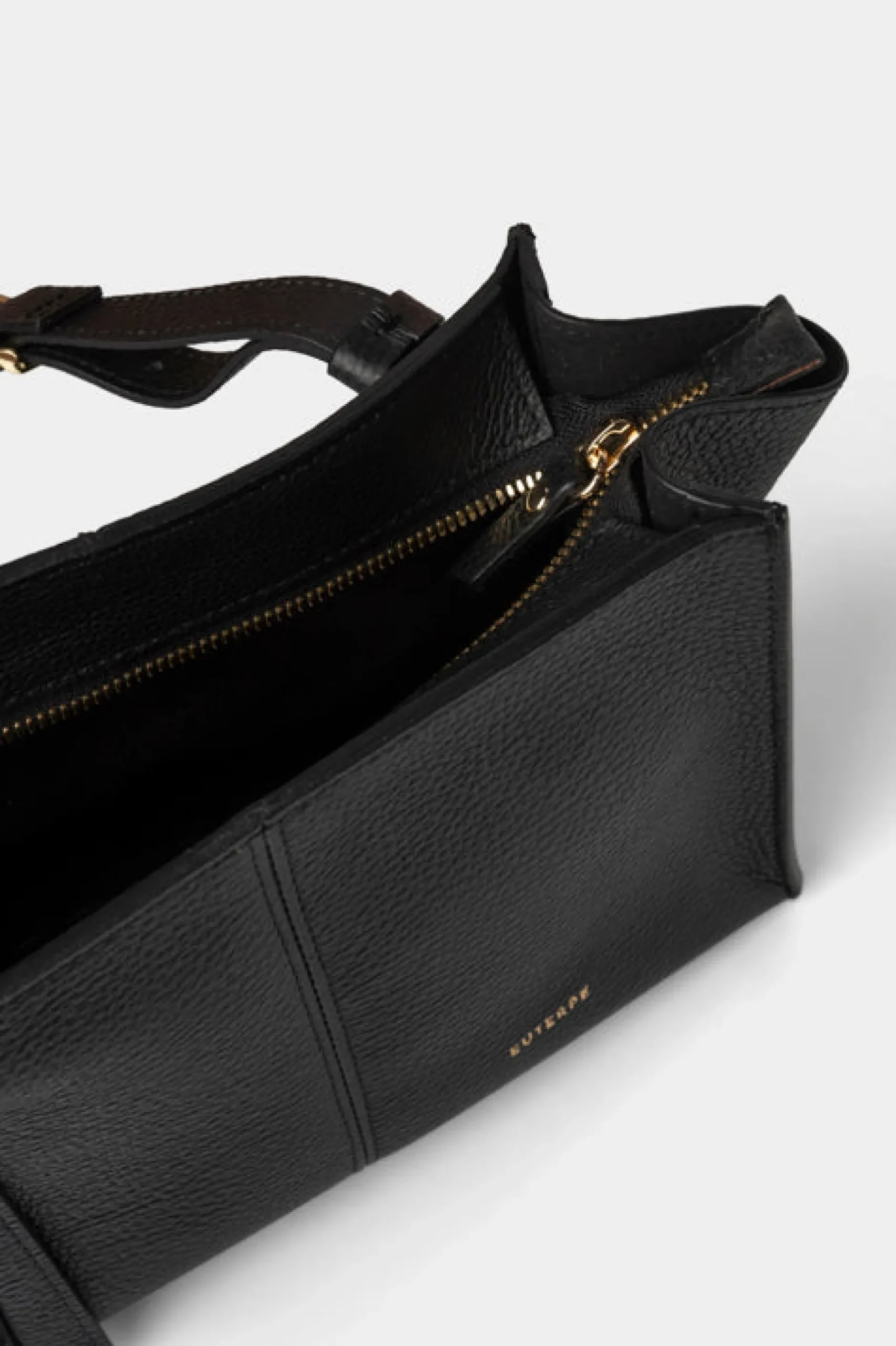 fosca_black_martellato_1.webp Cheap Euterpe Studio Fosca Black Martellato