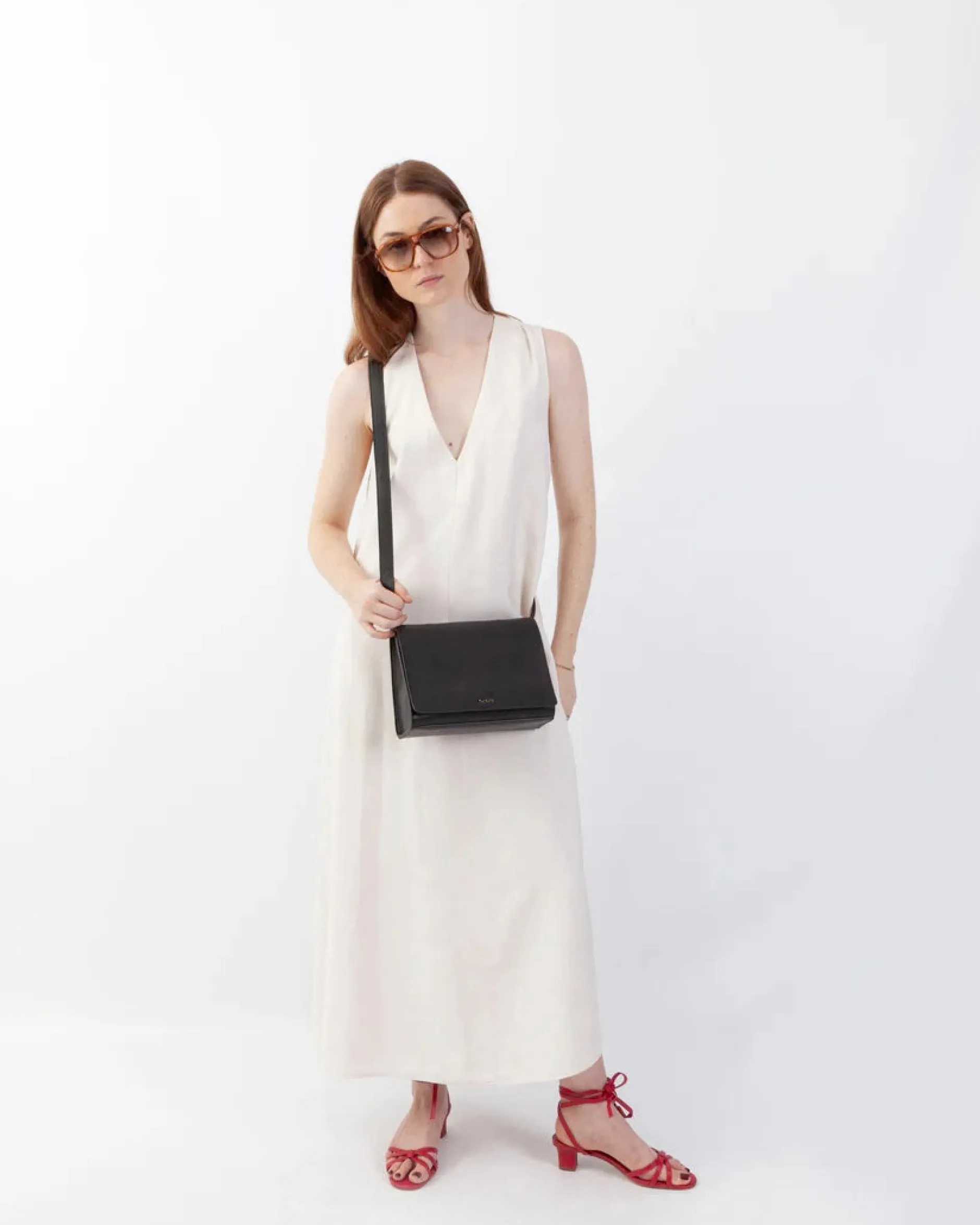 isidora_black_martellato_2.webp Clearance Euterpe Studio Isidora Black Martellato